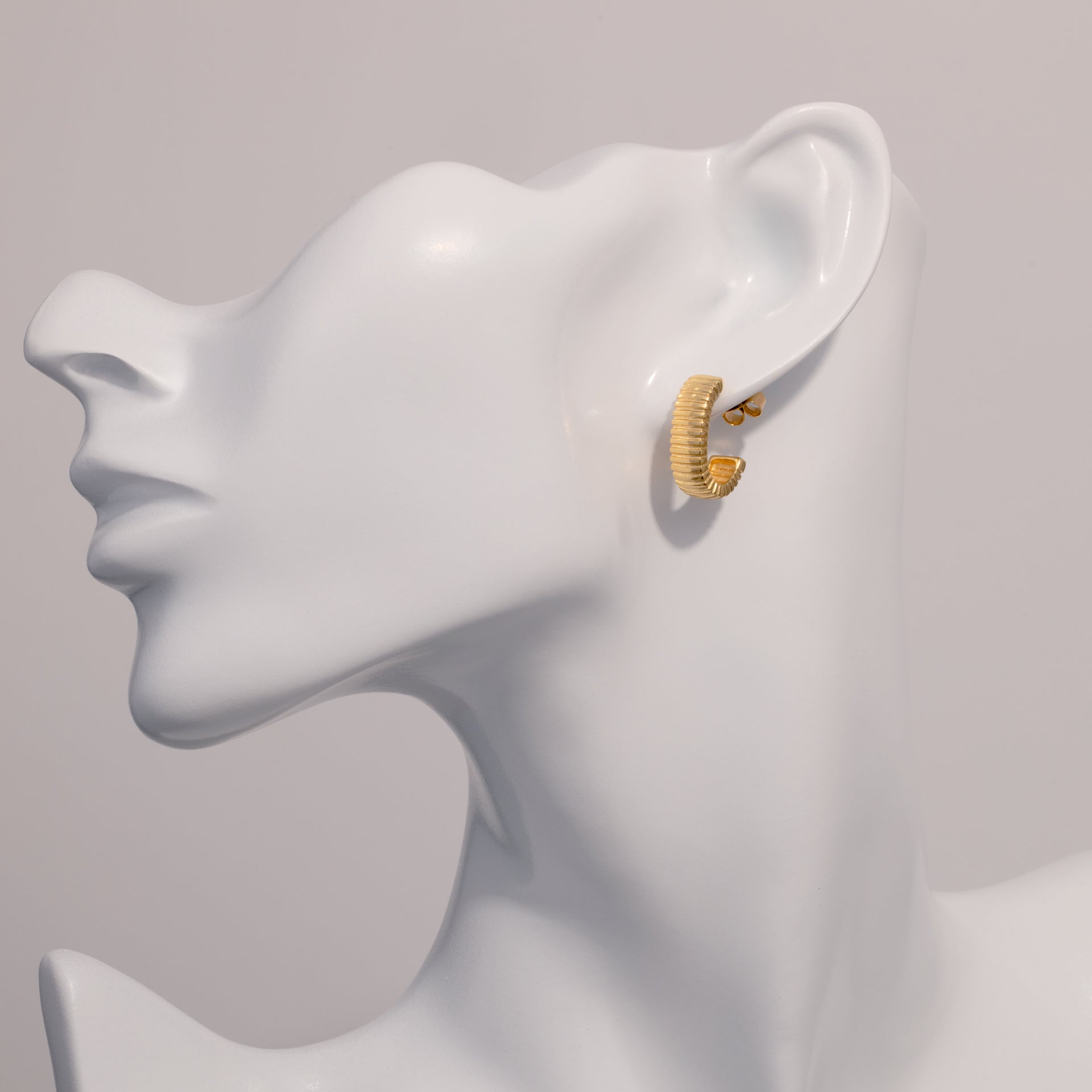 18K Gold Dipped Ribbed Hoop Earring